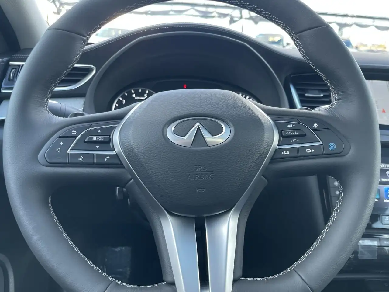 Infiniti QX50 снимка Infiniti QX50