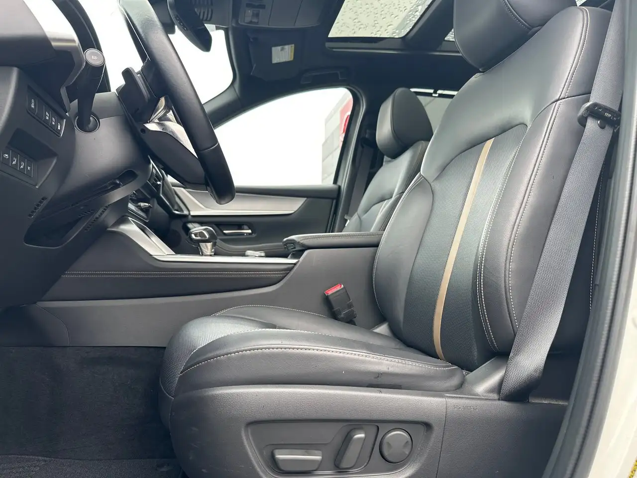 Mazda CX-90 PHEV photo Mazda CX-90 PHEV