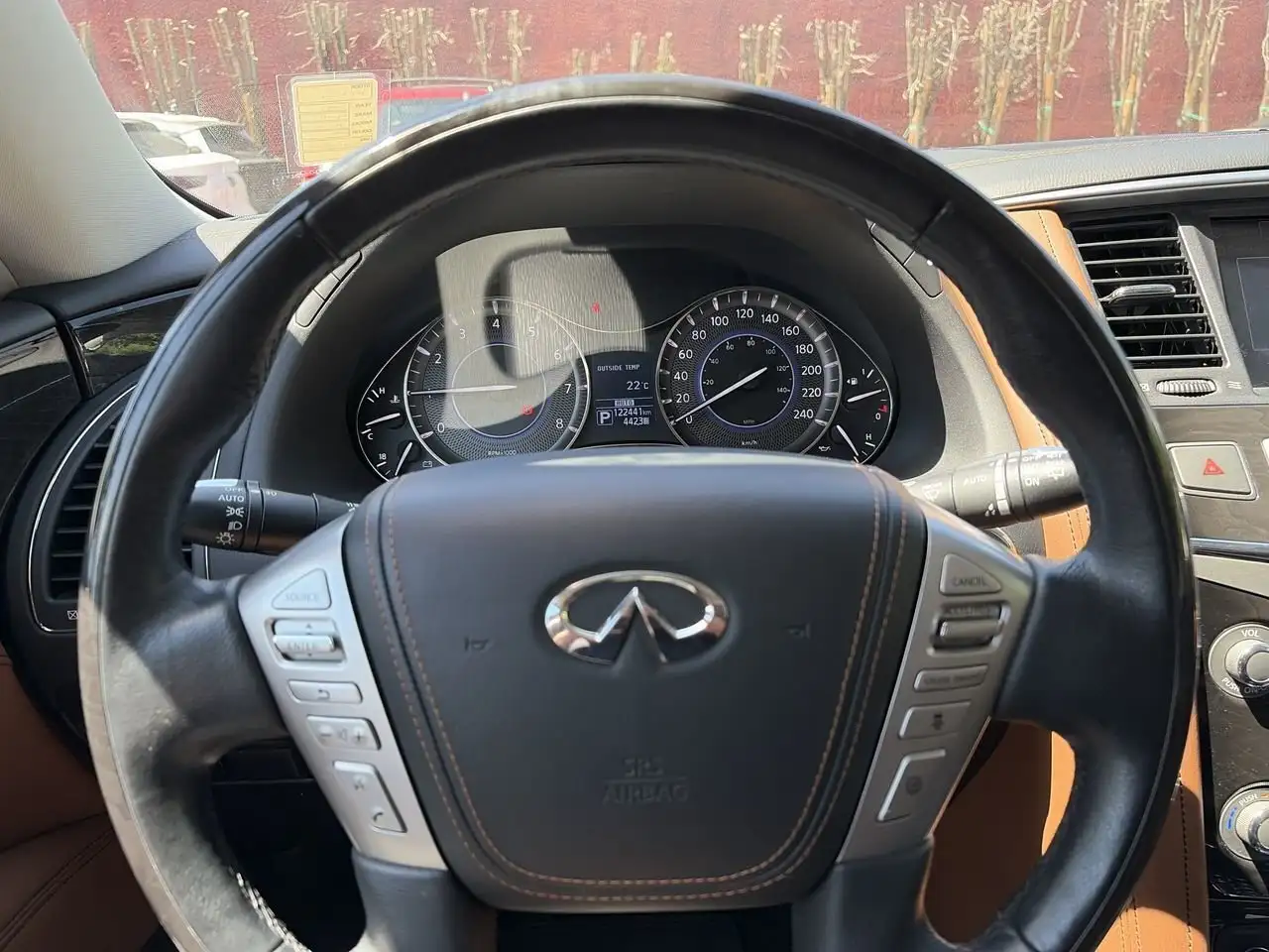 Infiniti QX80 fotografie Infiniti QX80