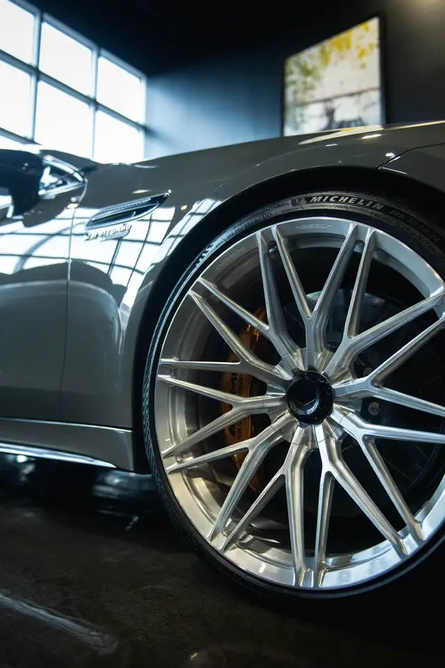 Mercedes-Benz AMG GT снимка Mercedes-Benz AMG GT