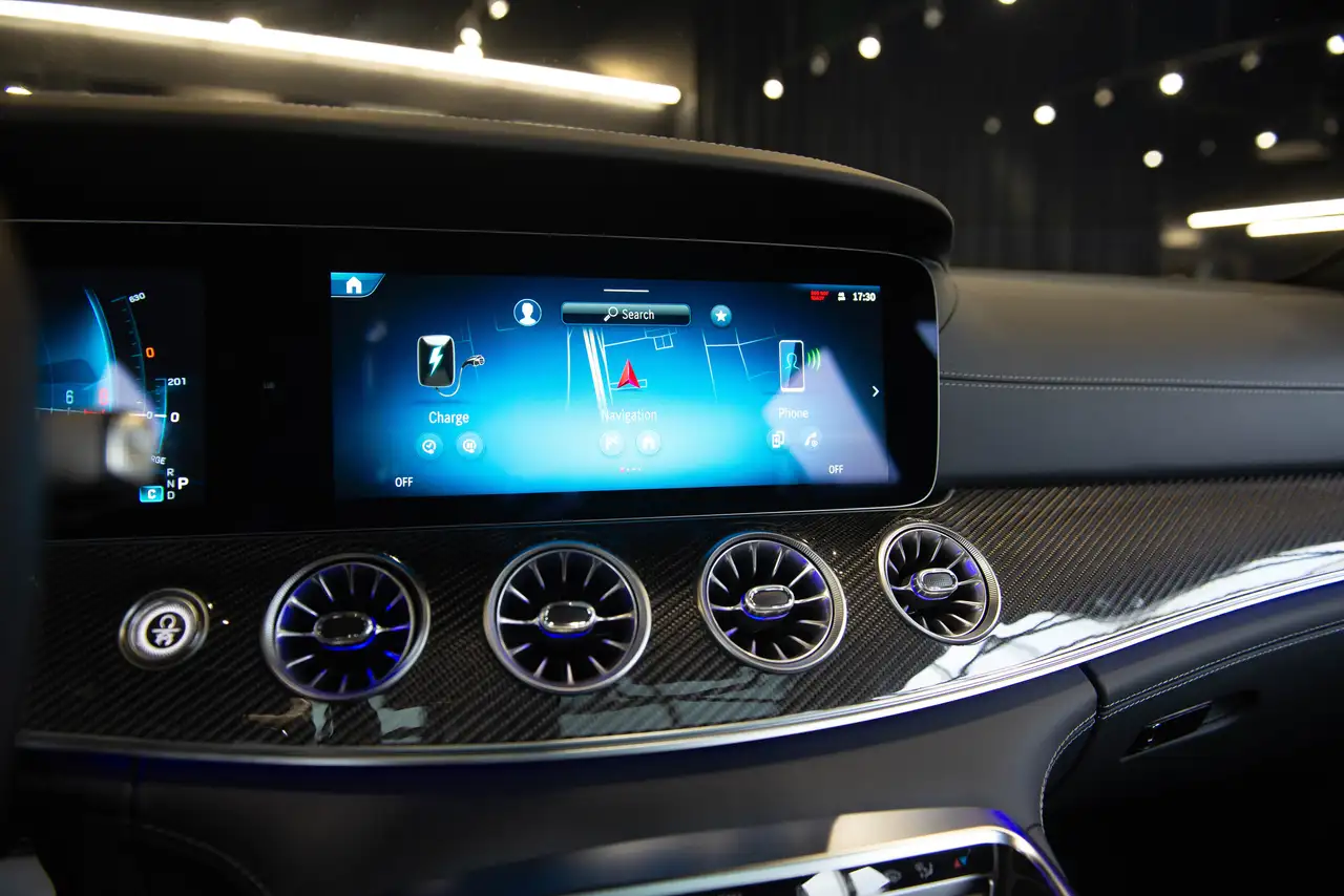 Mercedes-Benz AMG GT снимка Mercedes-Benz AMG GT