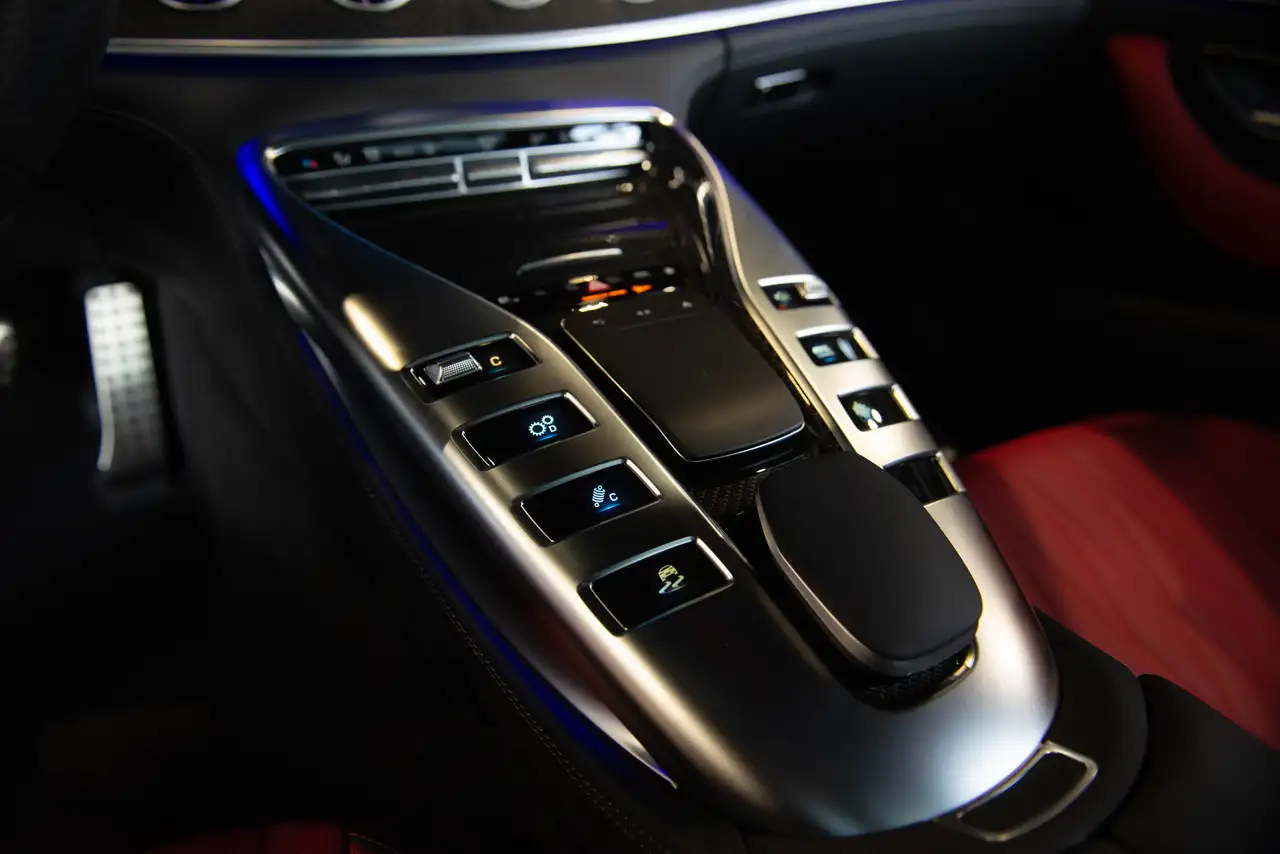Mercedes-Benz AMG GT снимка Mercedes-Benz AMG GT