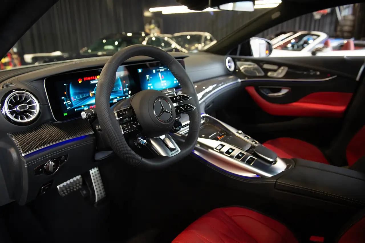 Mercedes-Benz AMG GT снимка Mercedes-Benz AMG GT