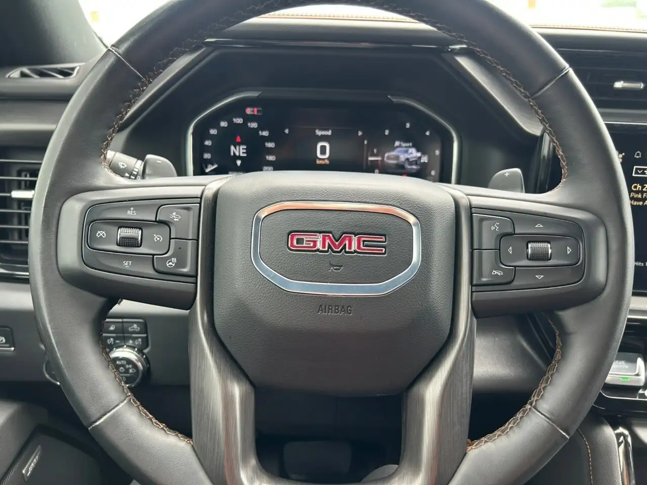 GMC Sierra 1500 fotografie GMC Sierra 1500