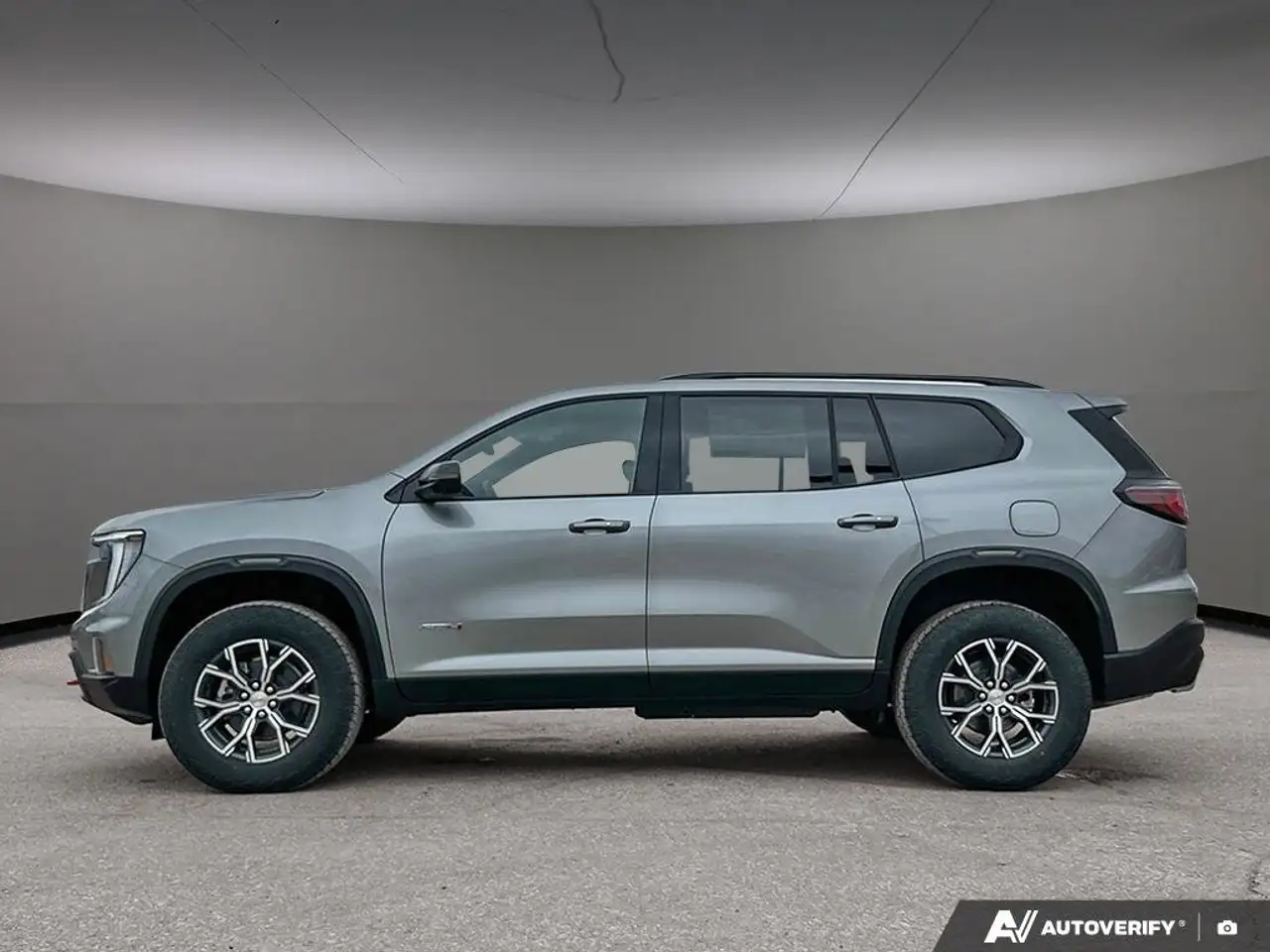GMC Acadia снимка GMC Acadia