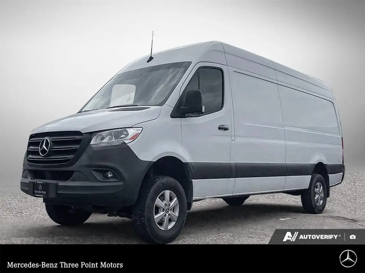 Mercedes-Benz Sprinter снимка Mercedes-Benz Sprinter