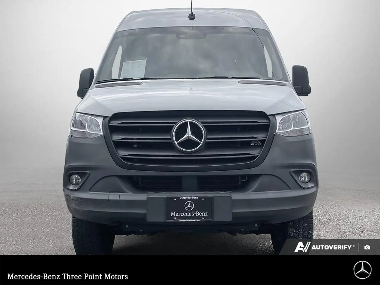 Mercedes-Benz Sprinter снимка Mercedes-Benz Sprinter