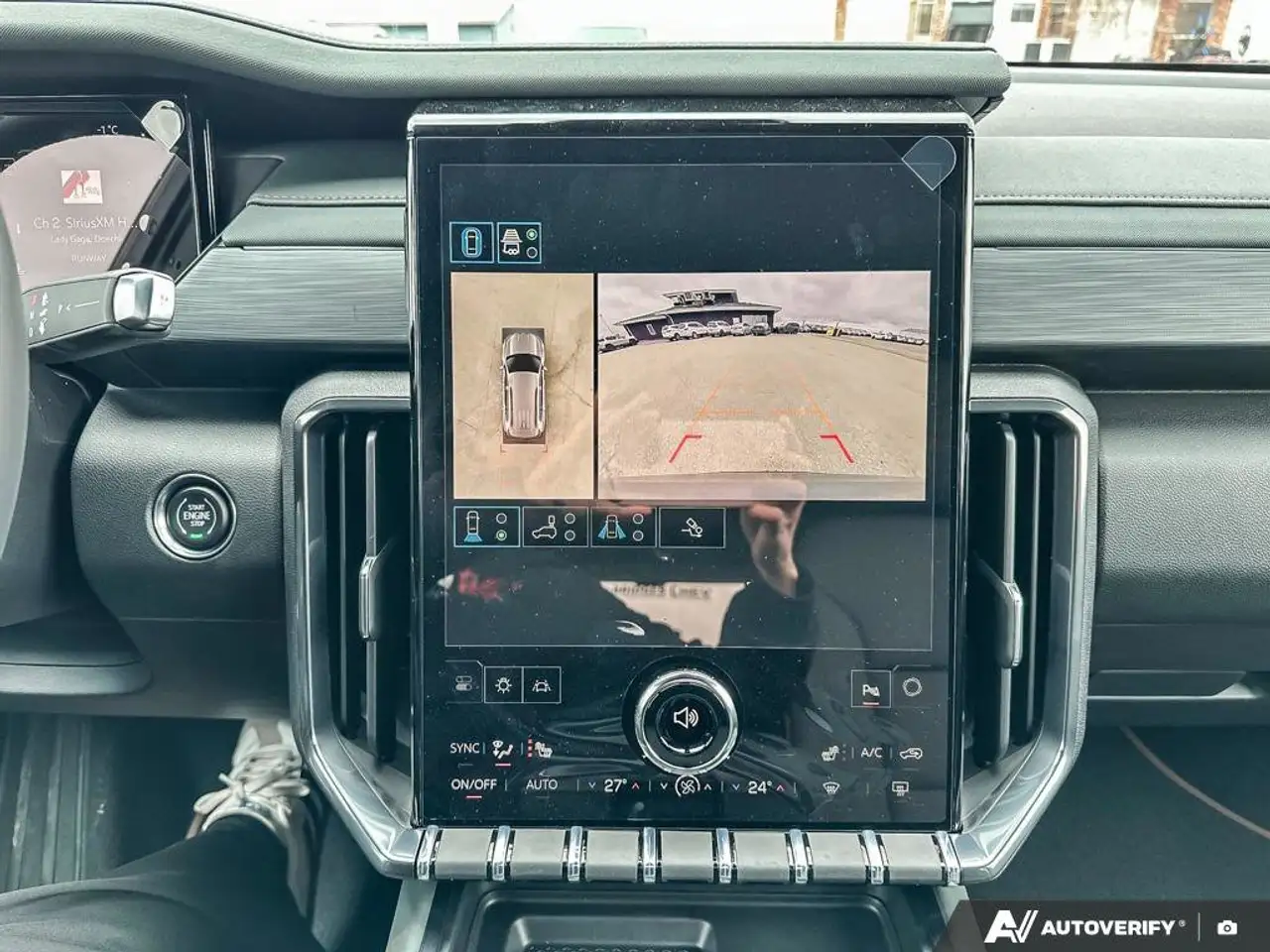 GMC Acadia снимка GMC Acadia