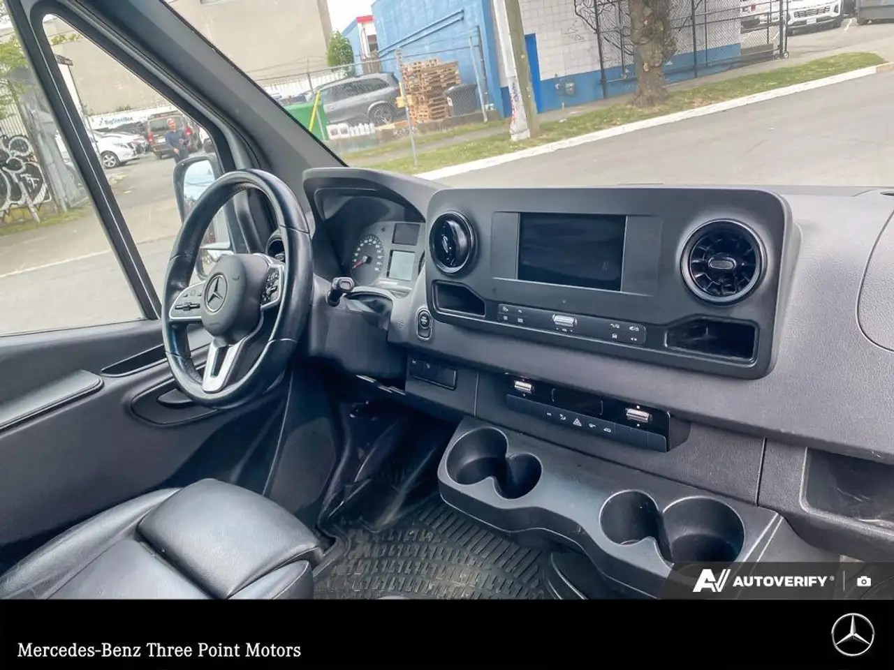 Mercedes-Benz Sprinter снимка Mercedes-Benz Sprinter