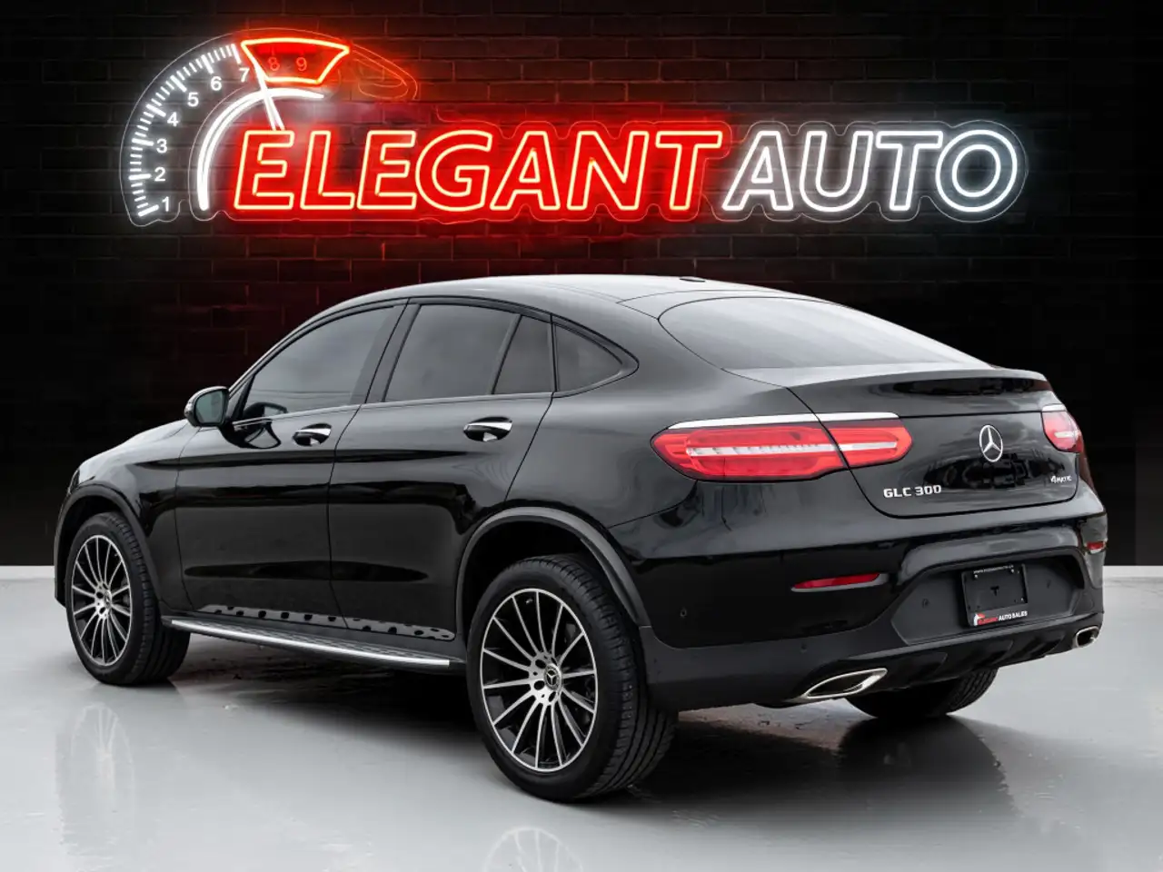 Mercedes-Benz GLC снимка Mercedes-Benz GLC