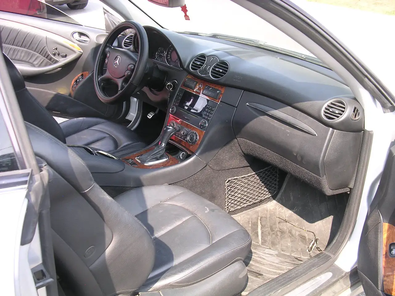 Mercedes-Benz CLK photo Mercedes-Benz CLK