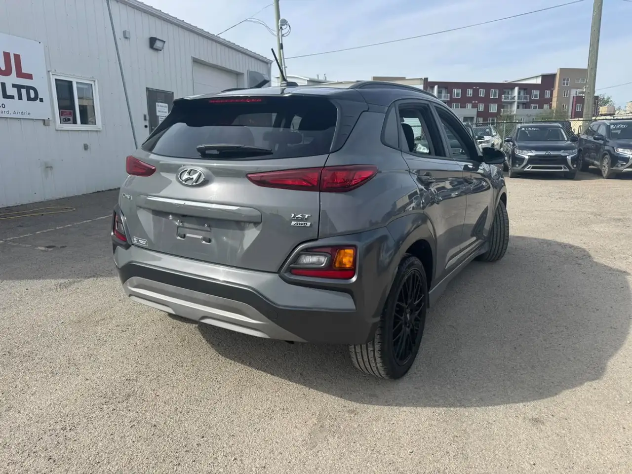 Hyundai KONA снимка Hyundai KONA