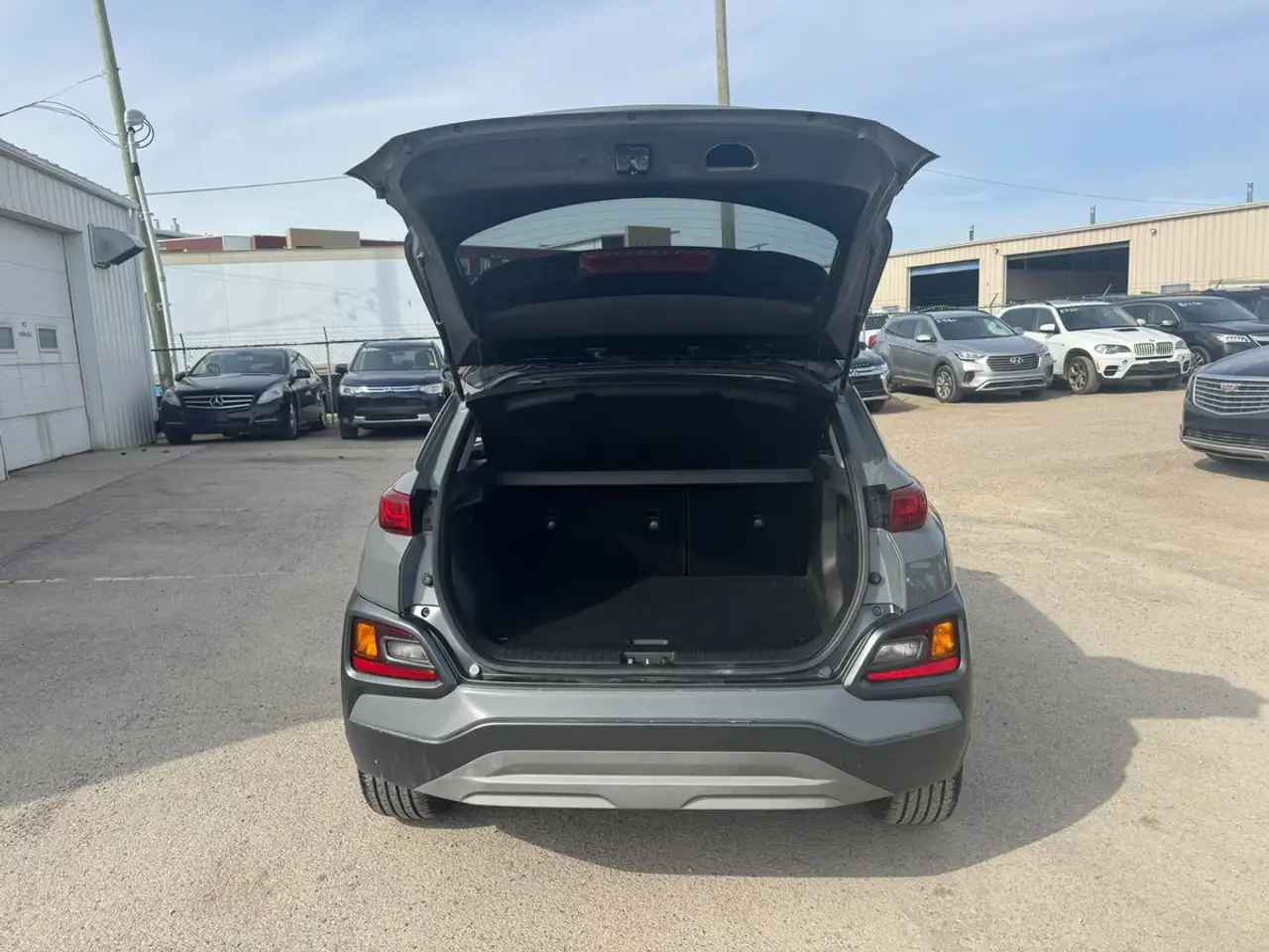 Hyundai KONA снимка Hyundai KONA