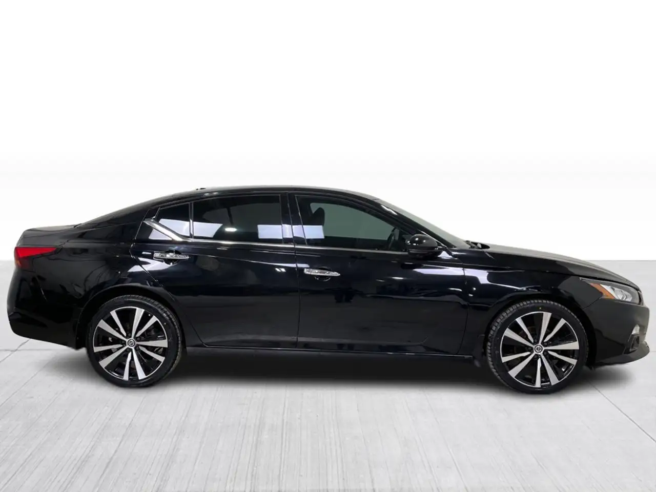 Nissan Altima fotografie Nissan Altima