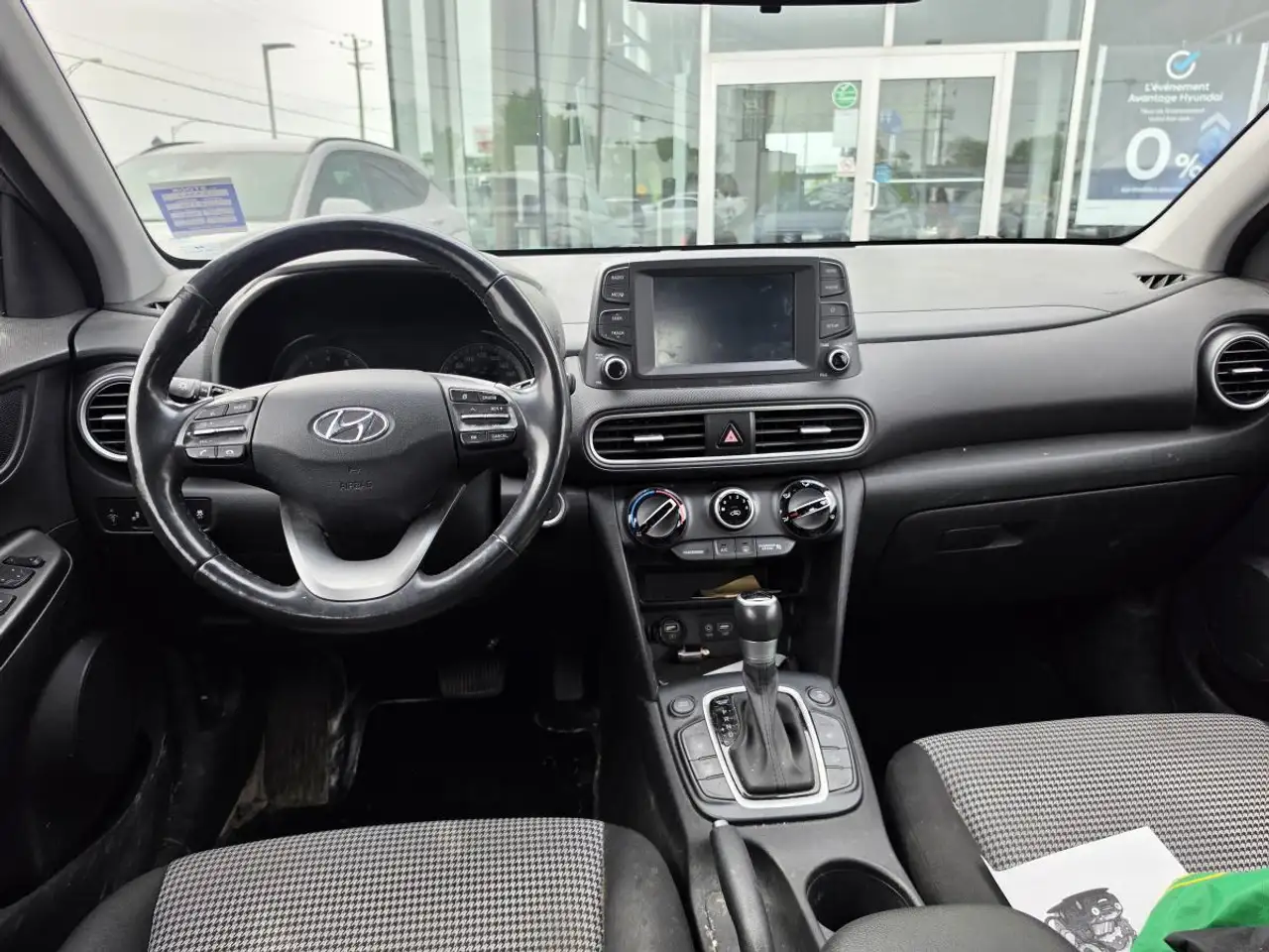 Hyundai KONA снимка Hyundai KONA