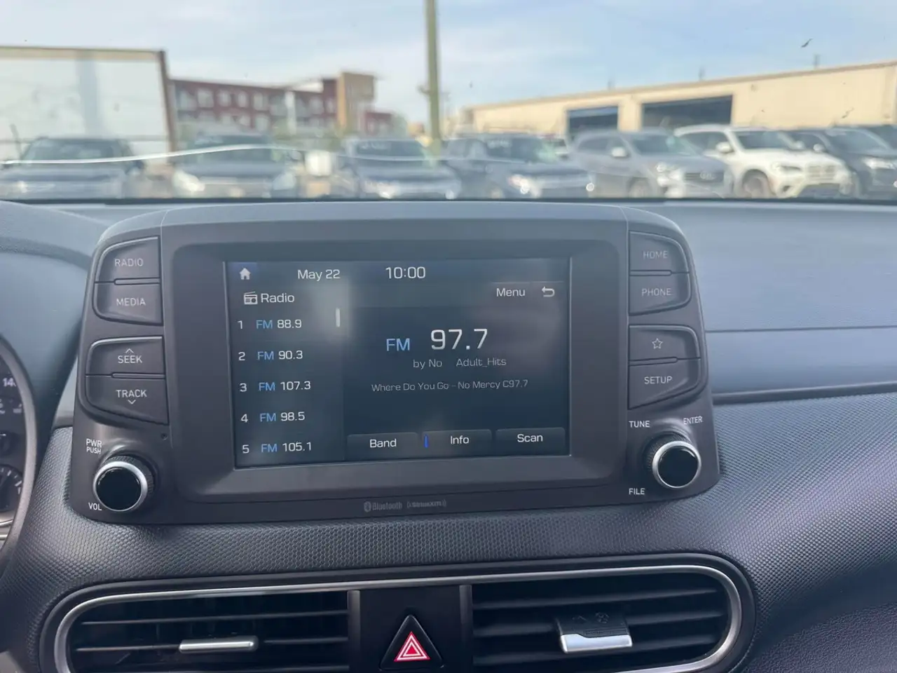 Hyundai KONA снимка Hyundai KONA