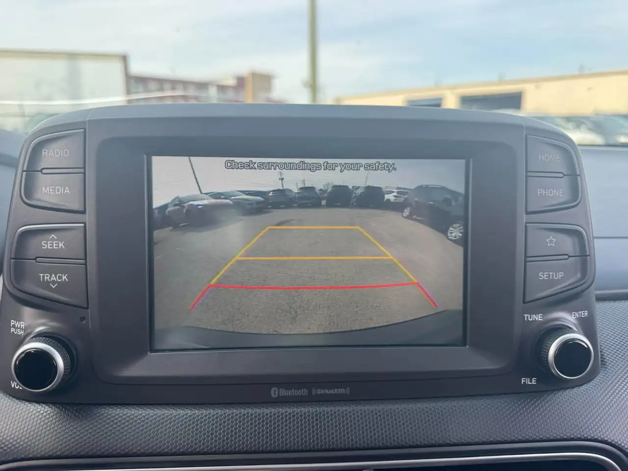 Hyundai KONA снимка Hyundai KONA