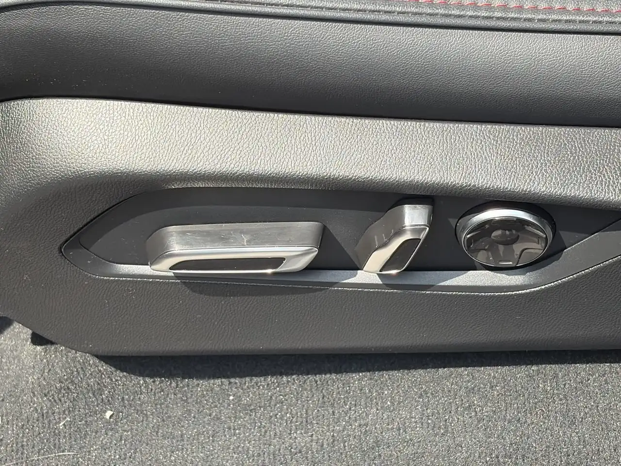 Acura MDX снимка Acura MDX