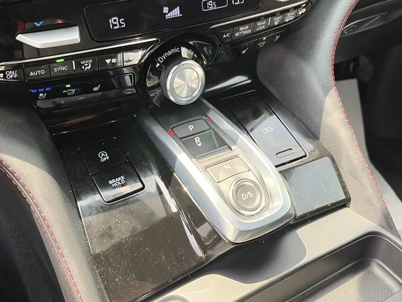 Acura MDX снимка Acura MDX