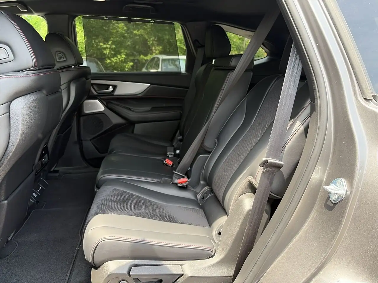 Acura MDX снимка Acura MDX