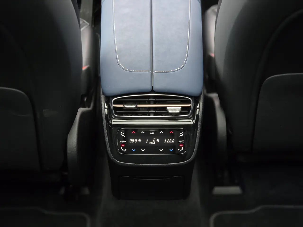 Mercedes-Benz EQS снимка Mercedes-Benz EQS