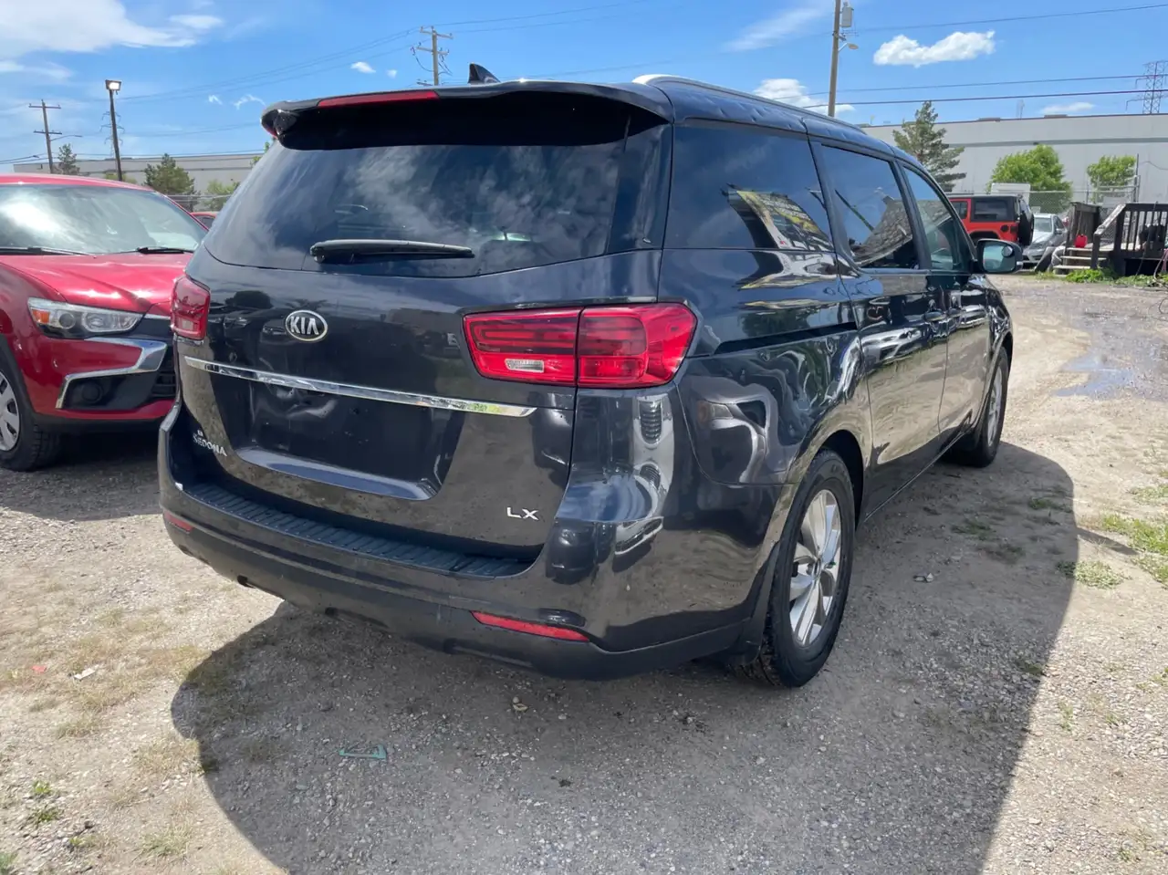 Kia Sedona снимка Kia Sedona