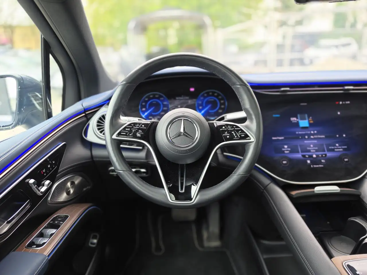 Mercedes-Benz EQS снимка Mercedes-Benz EQS