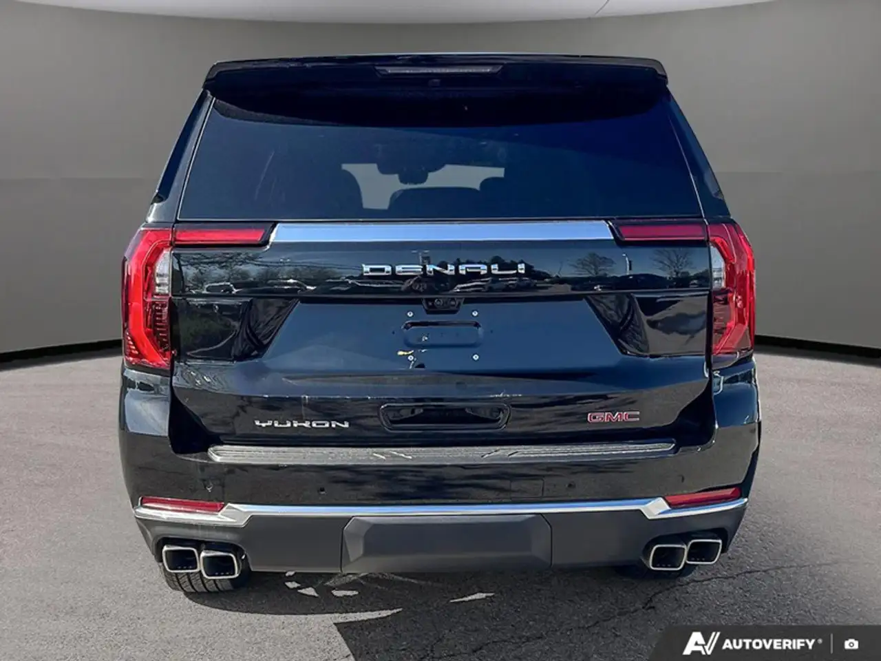 GMC Yukon photo GMC Yukon