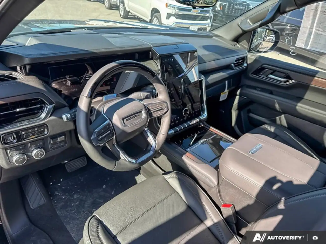 GMC Yukon photo GMC Yukon