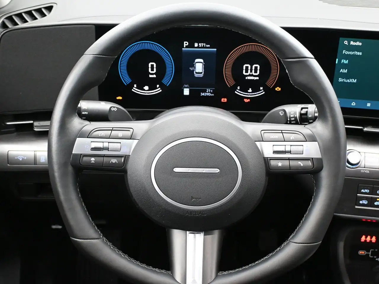Hyundai KONA снимка Hyundai KONA