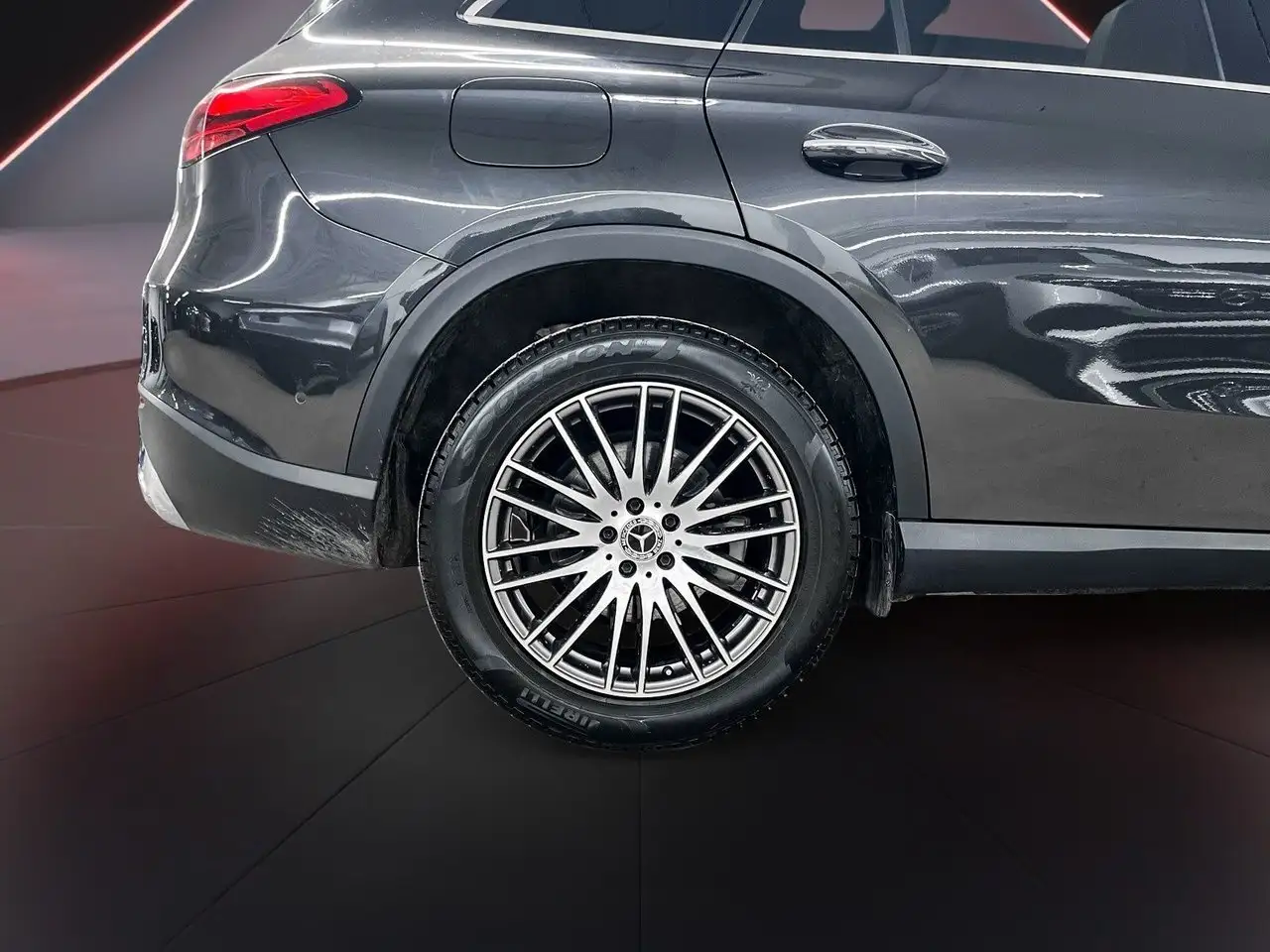 Mercedes-Benz GLC снимка Mercedes-Benz GLC