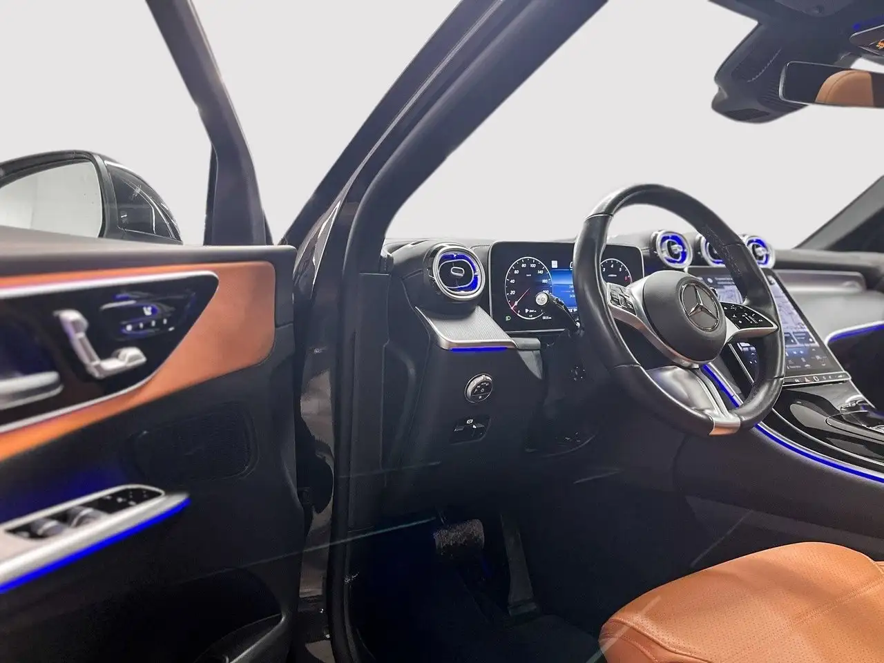 Mercedes-Benz GLC снимка Mercedes-Benz GLC