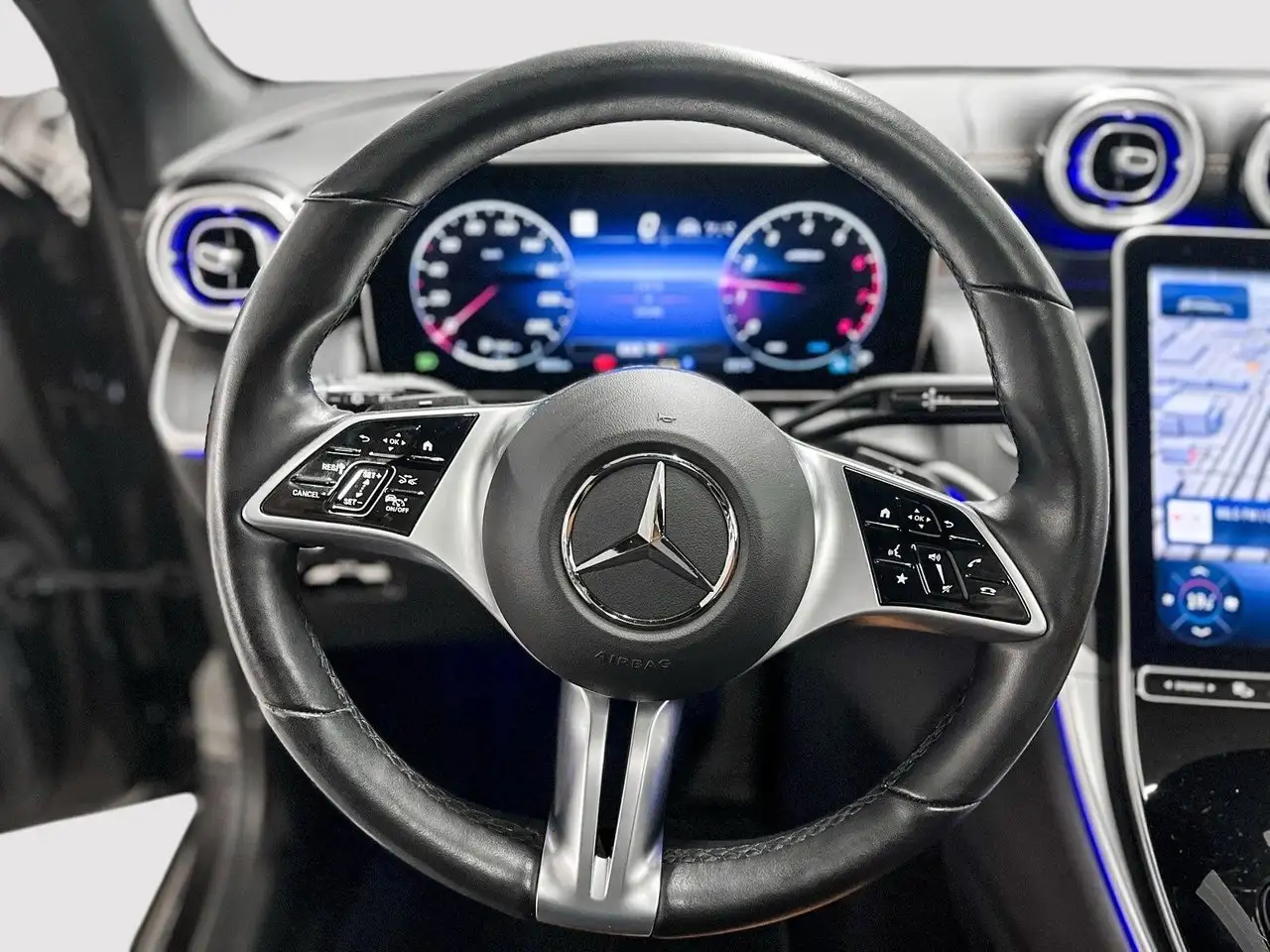 Mercedes-Benz GLC снимка Mercedes-Benz GLC
