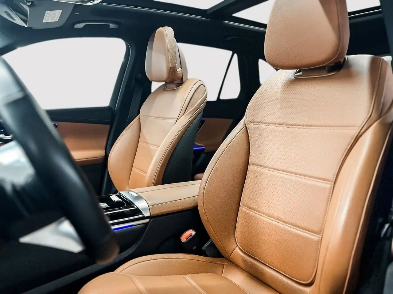 Mercedes-Benz GLC снимка Mercedes-Benz GLC