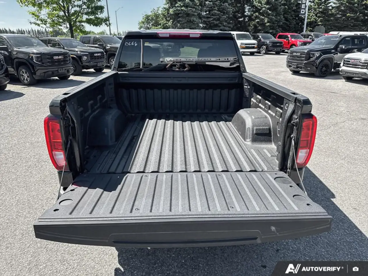 GMC Sierra 1500 fotografie GMC Sierra 1500