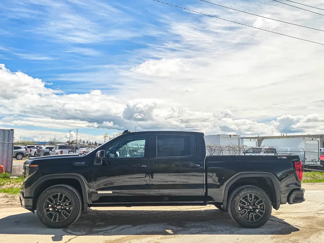 GMC Sierra 1500 photo GMC Sierra 1500