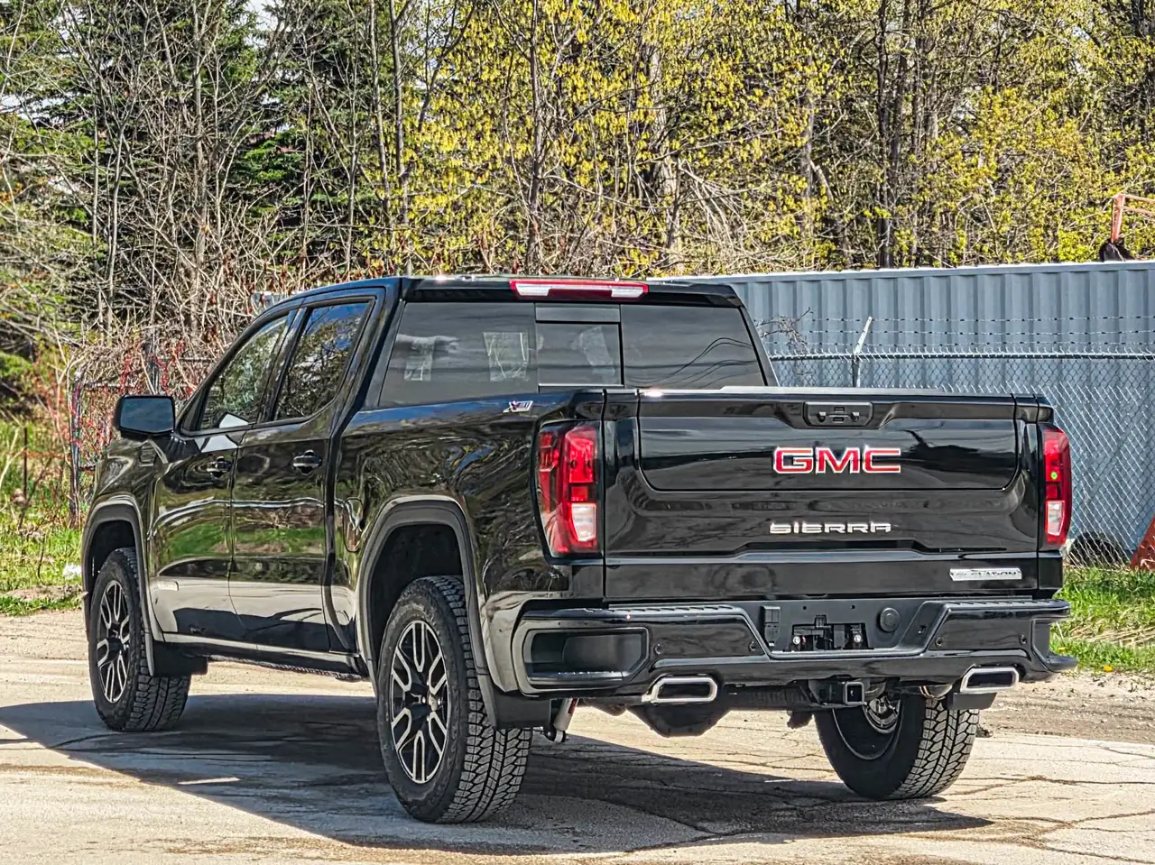 GMC Sierra 1500 photo GMC Sierra 1500