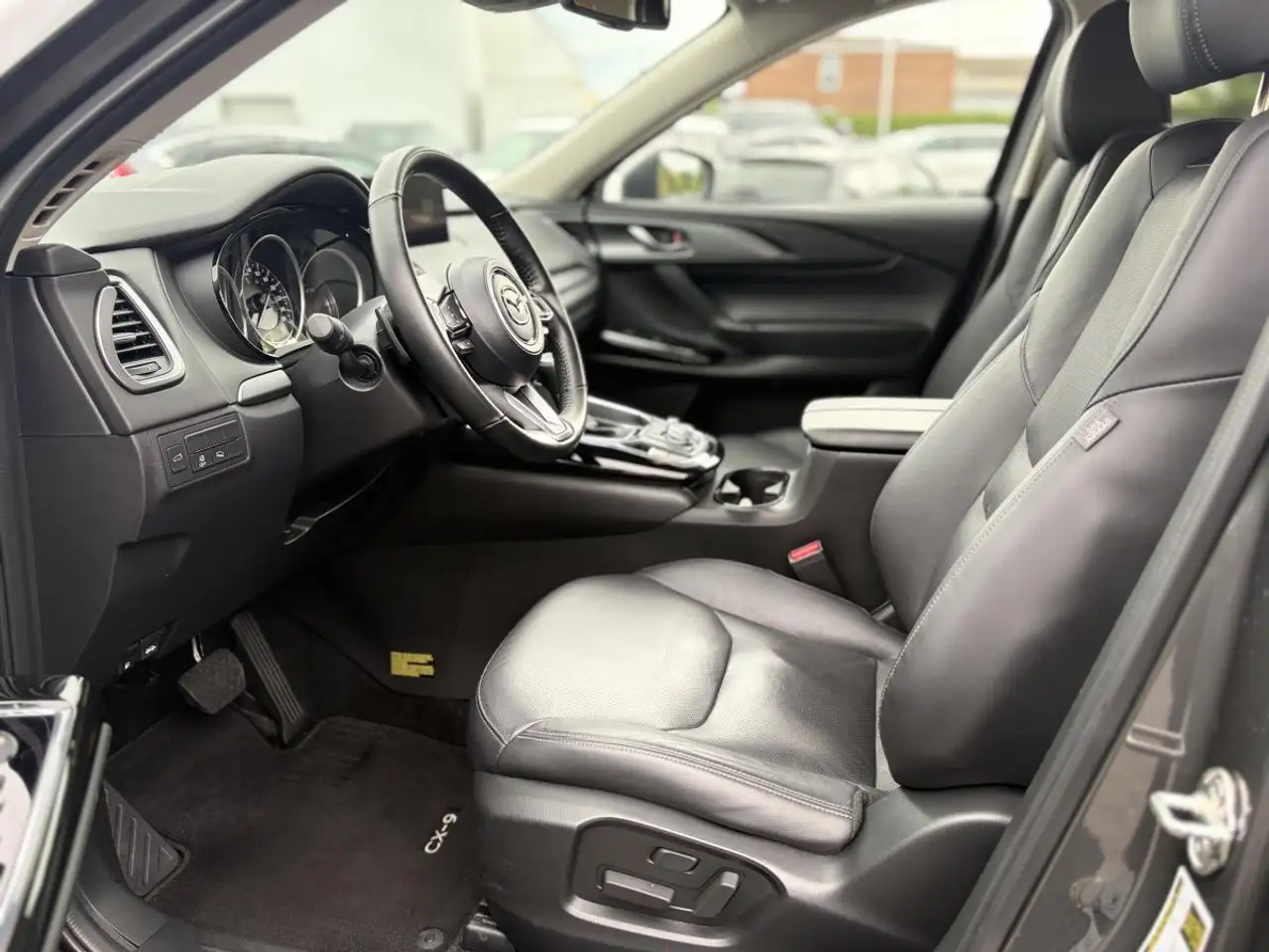 Mazda CX-9 photo Mazda CX-9