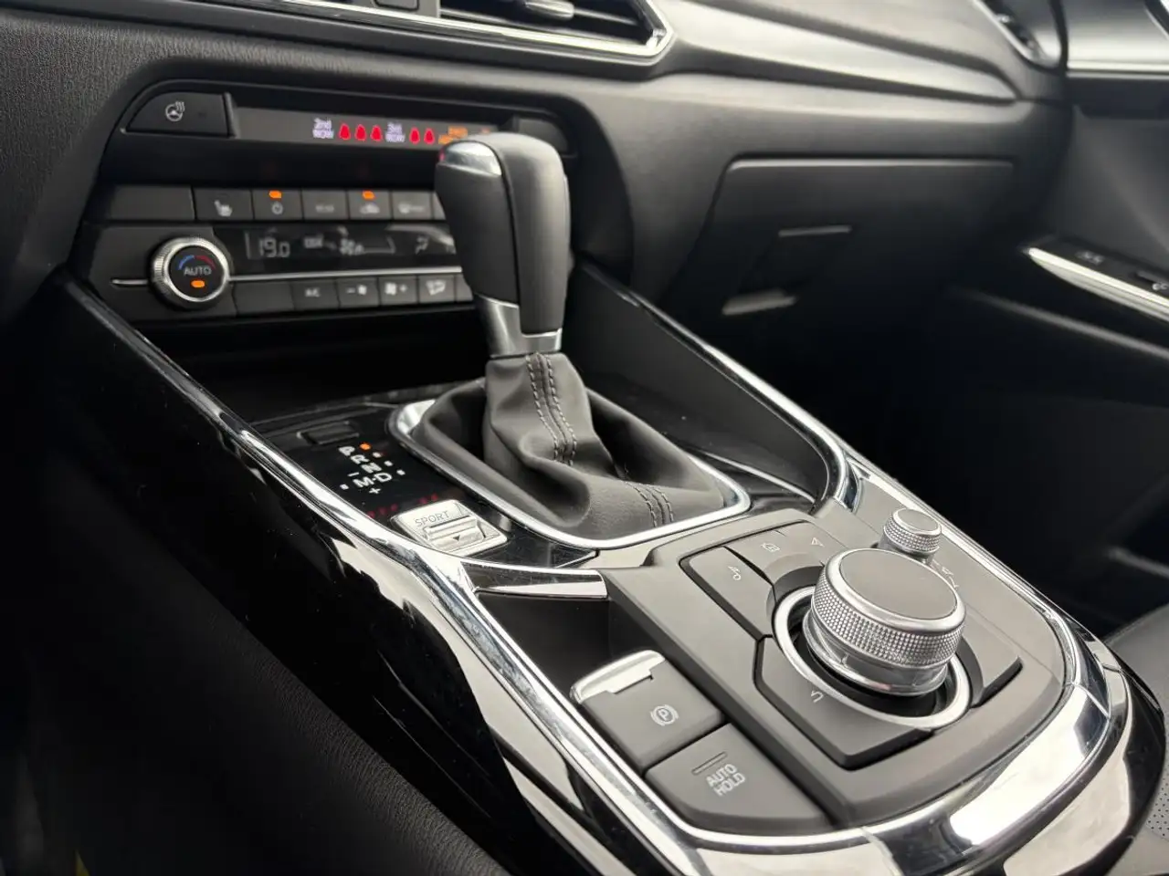Mazda CX-9 photo Mazda CX-9