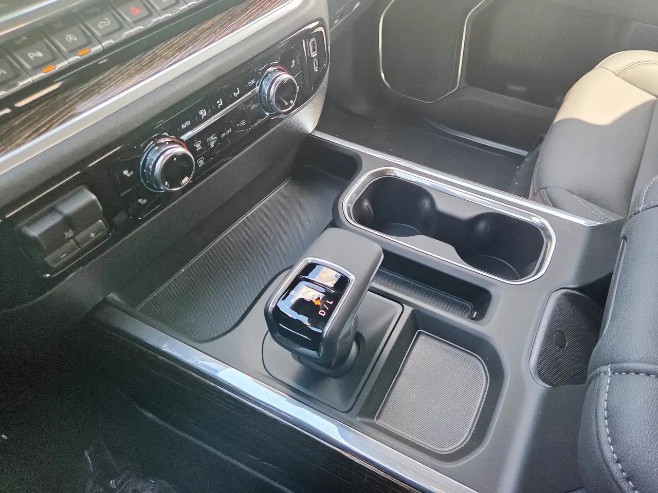 GMC Sierra 1500 photo GMC Sierra 1500