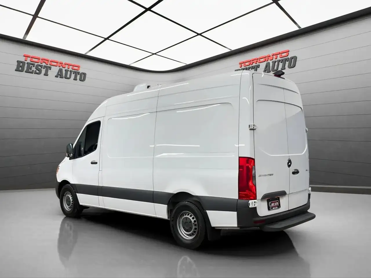 Mercedes-Benz Sprinter снимка Mercedes-Benz Sprinter