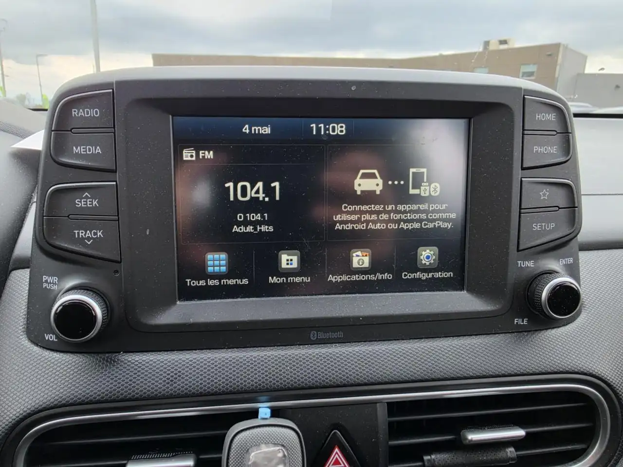 Hyundai KONA снимка Hyundai KONA