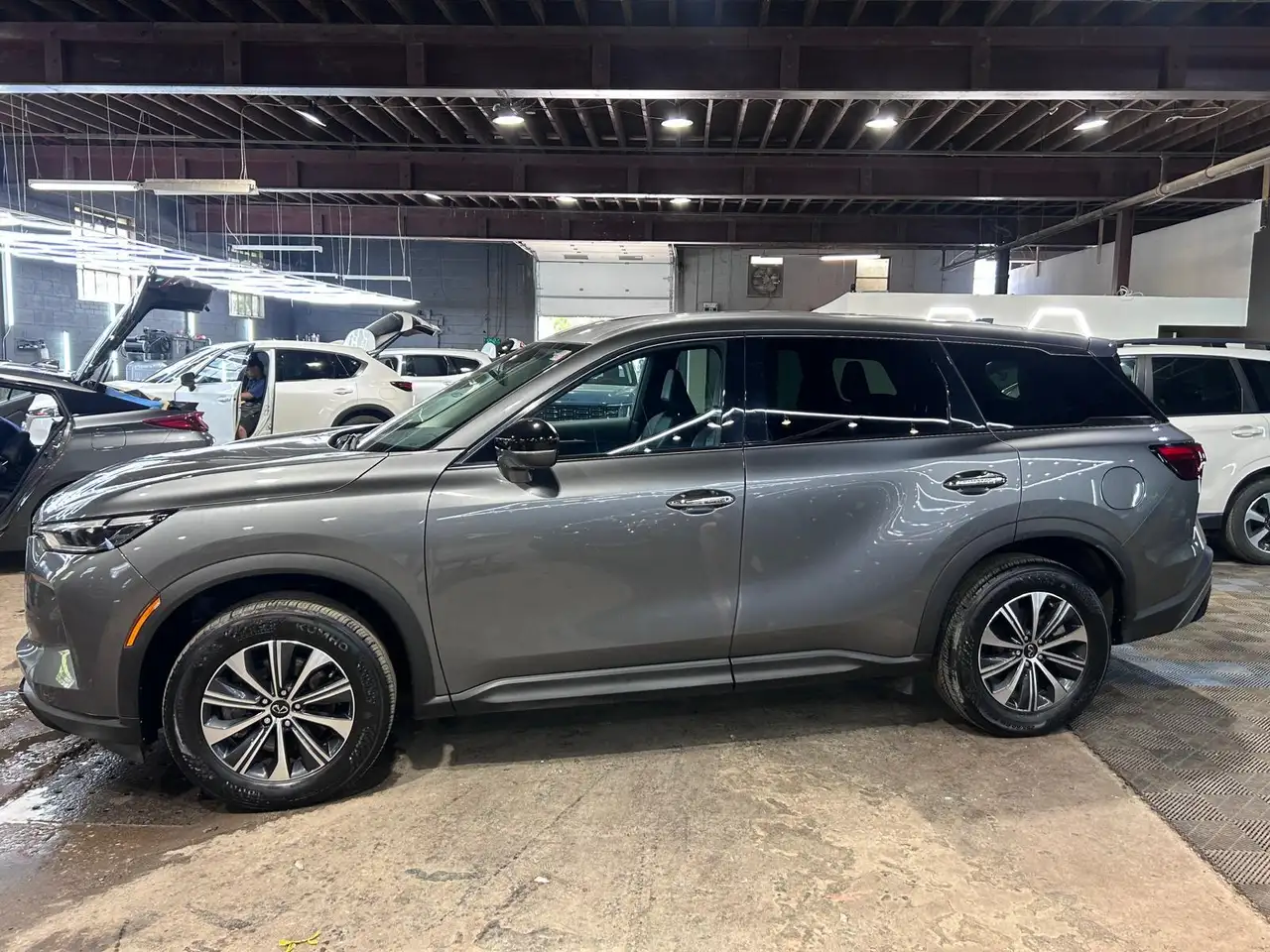 Infiniti QX60 снимка Infiniti QX60