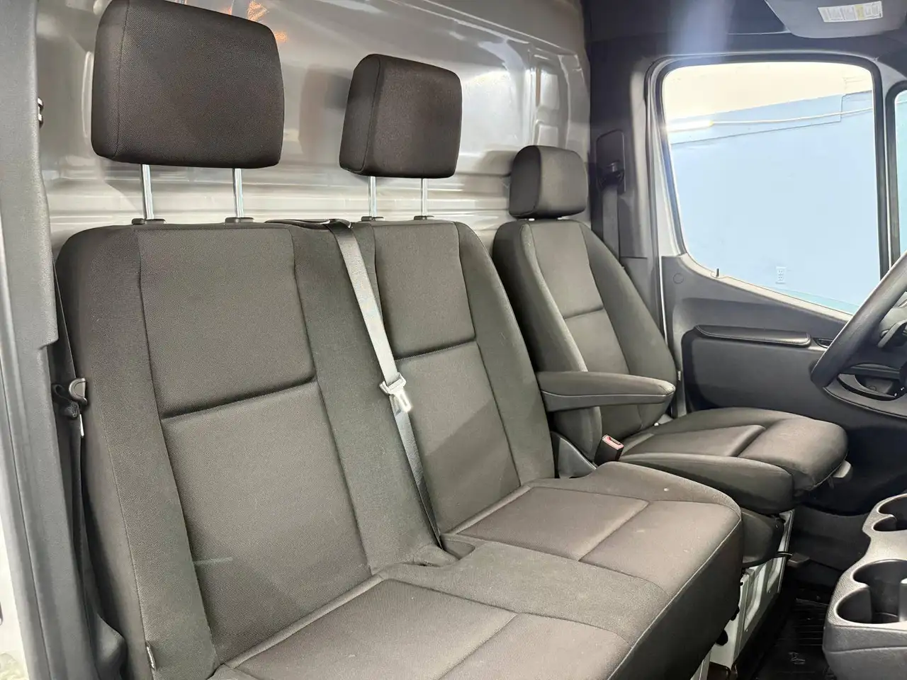 Mercedes-Benz Sprinter снимка Mercedes-Benz Sprinter