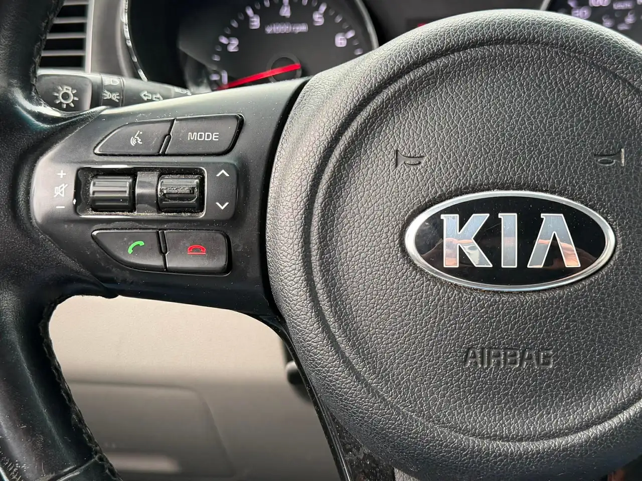 Kia Sedona photo Kia Sedona