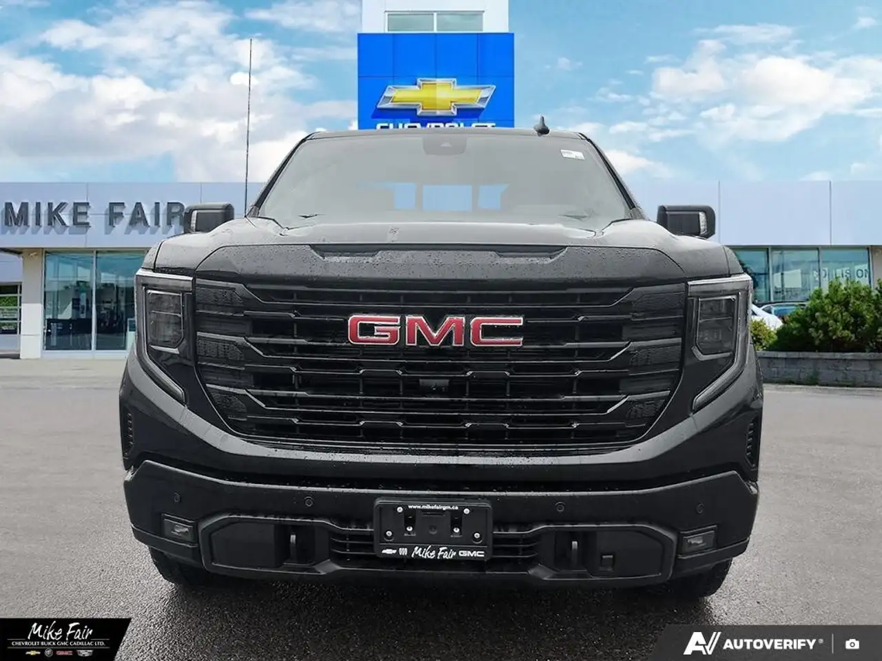 GMC Sierra 1500 снимка GMC Sierra 1500