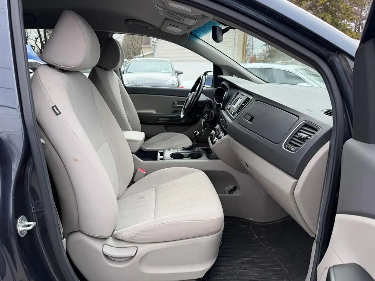 Kia Sedona photo Kia Sedona