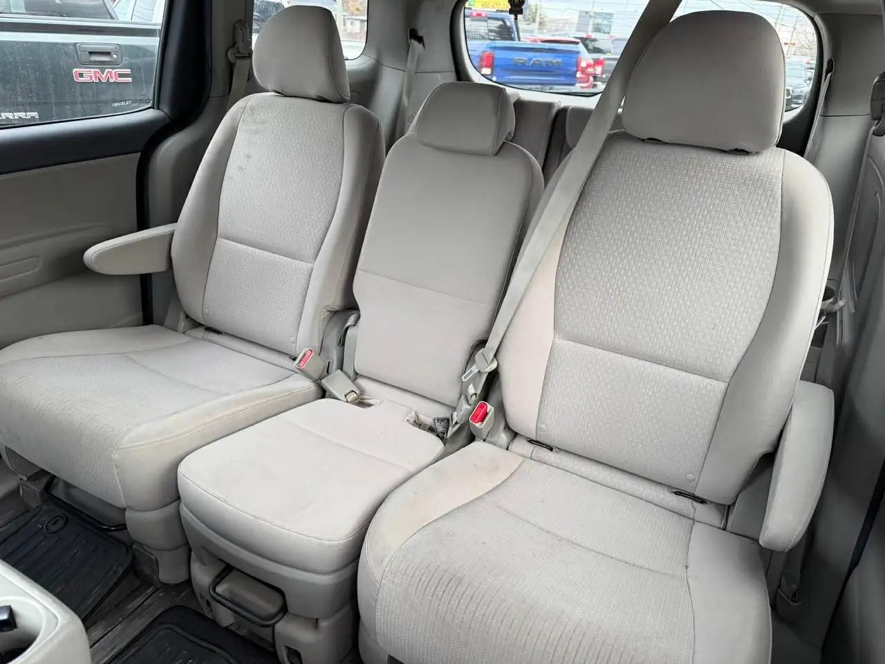 Kia Sedona photo Kia Sedona