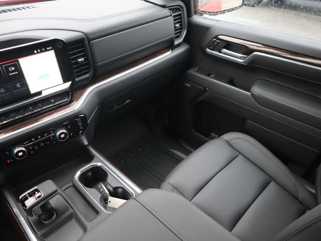 GMC Sierra 1500 снимка GMC Sierra 1500