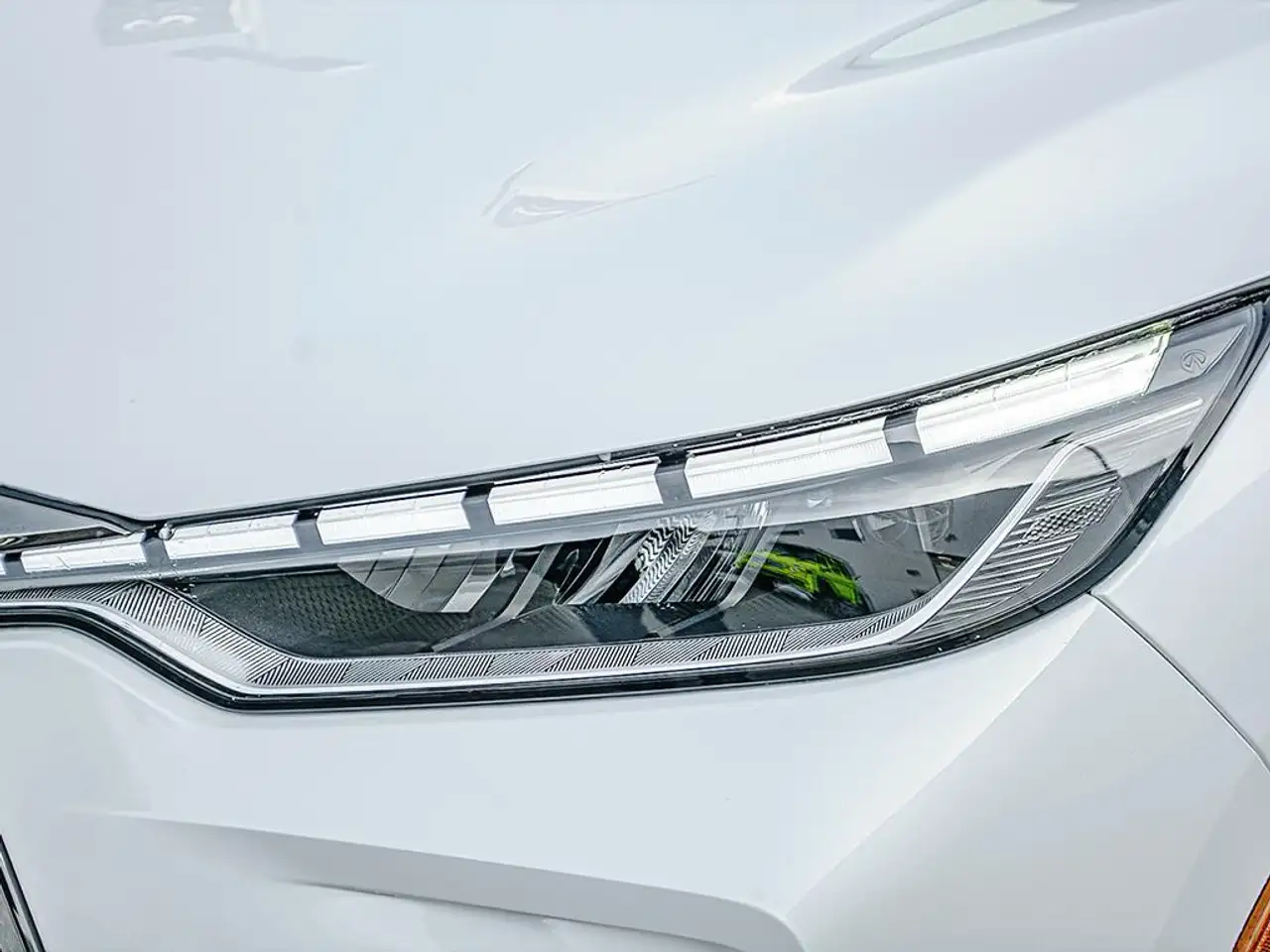 Infiniti QX60 снимка Infiniti QX60
